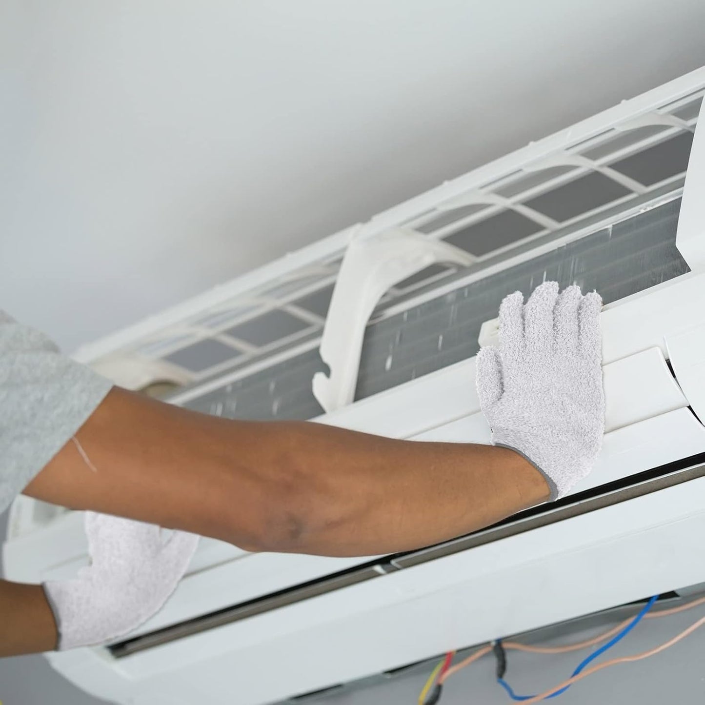 Patelai 3 Pairs Microfiber Plant Dusting Gloves Leaf Cleaning Gloves for Indoor Plants, Blinds, Furniture, House(Medium,White)