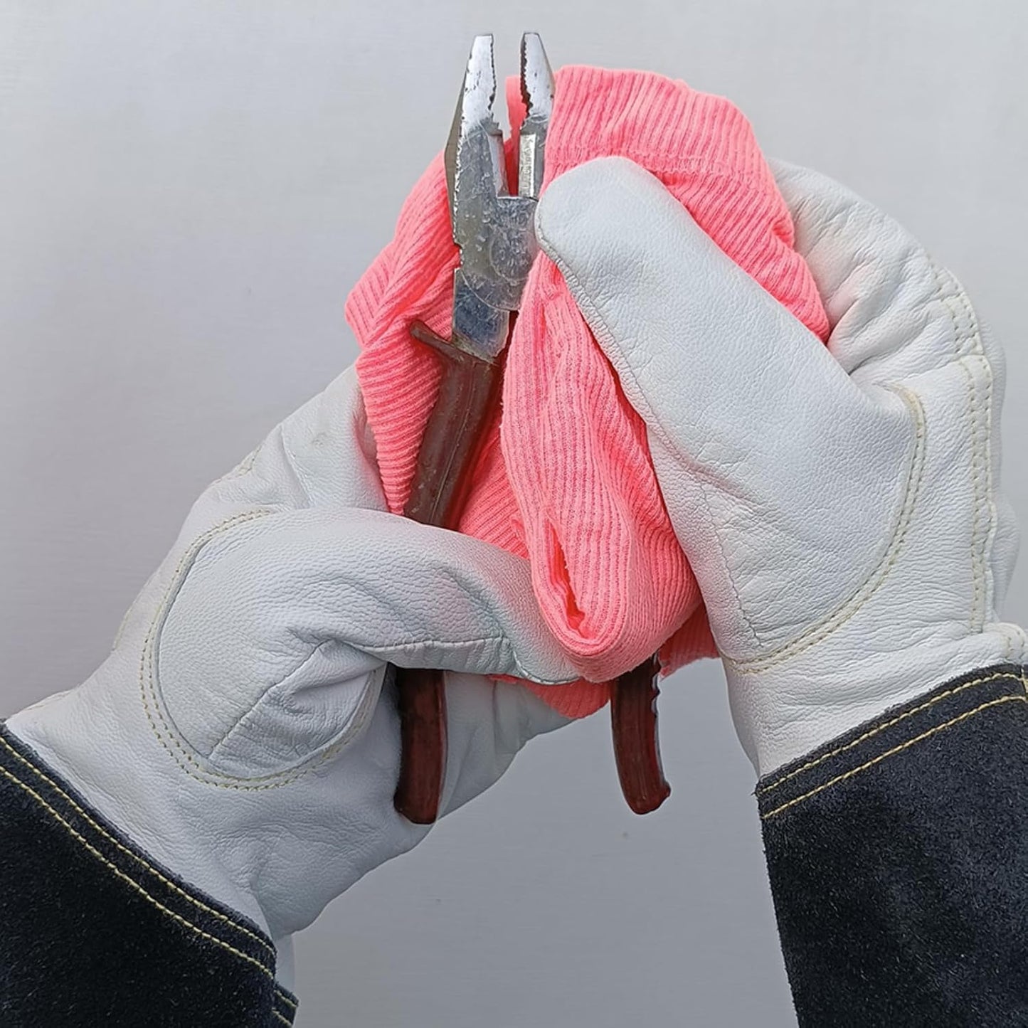 Premium Color Knit Cleaning Rags (25 lbs. Bag - Pack of 2) – Shop Rags Bulk for Workshops, Mechanics, Painters, and Home Use, Multipurpose Cotton T-Shirt Rags