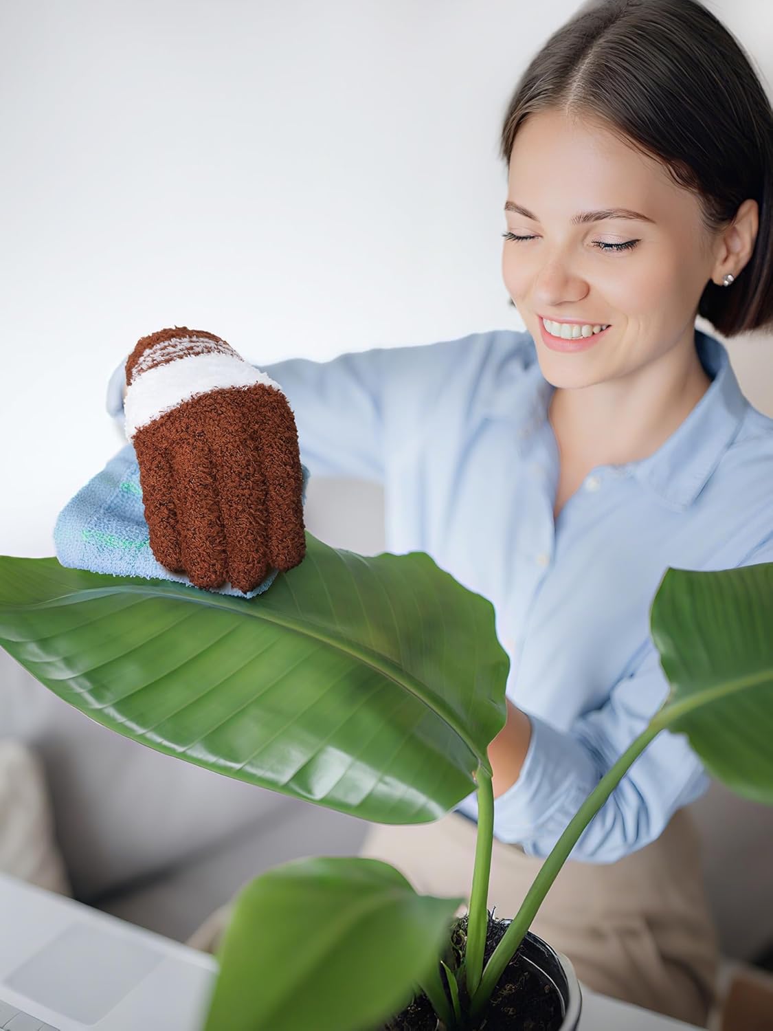 Patelai 3 Pairs Microfiber Plant Dusting Gloves Leaf Cleaning Gloves for Indoor Plants, Blinds, Furniture, House(Small,Gray, Orange, Brown)