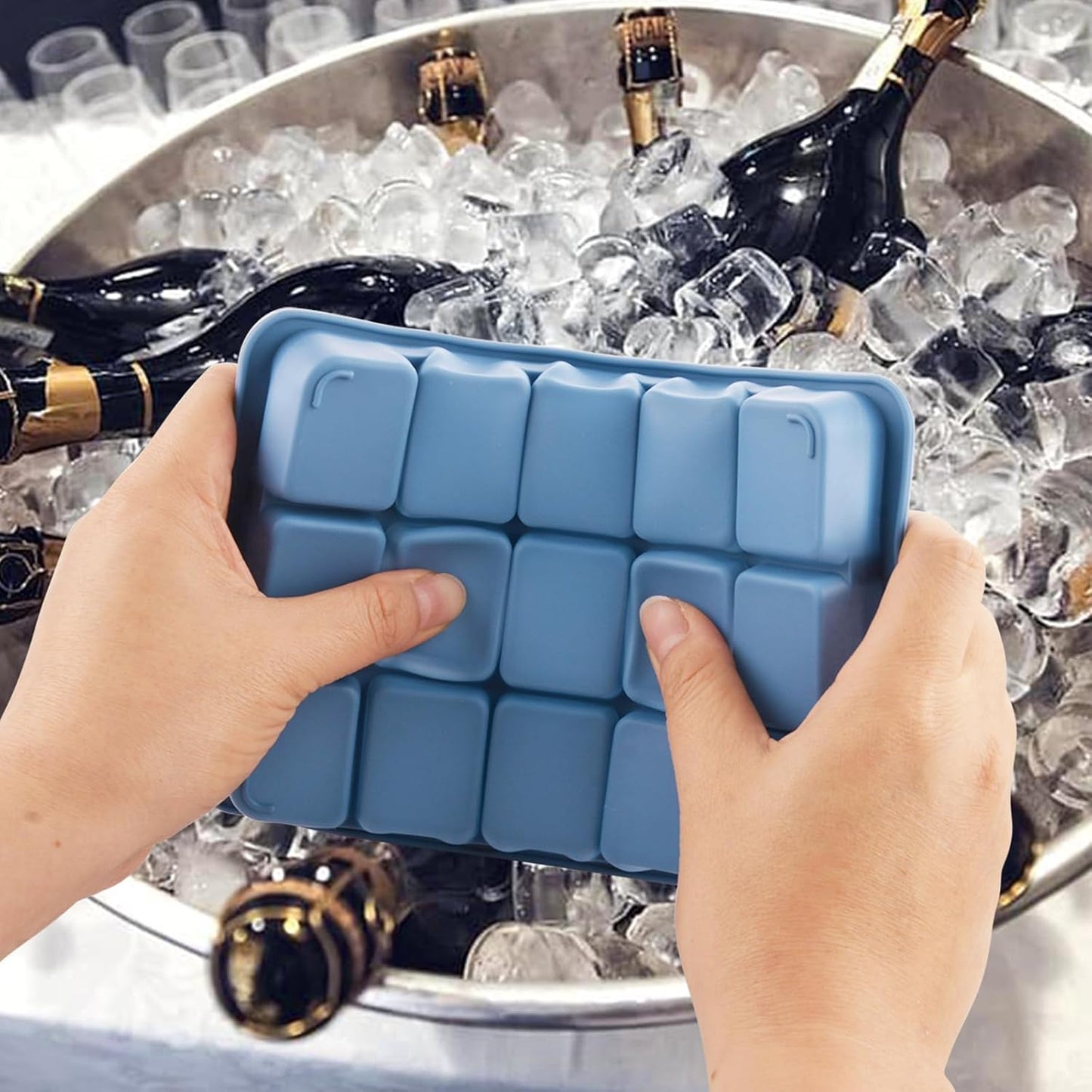 Ice Cube Trays with Silicone Lid, 15 Grid Square Ice Tray Easy Release Stackable Ice Cube Mold, 2 Pack (Grey Blue+Green)