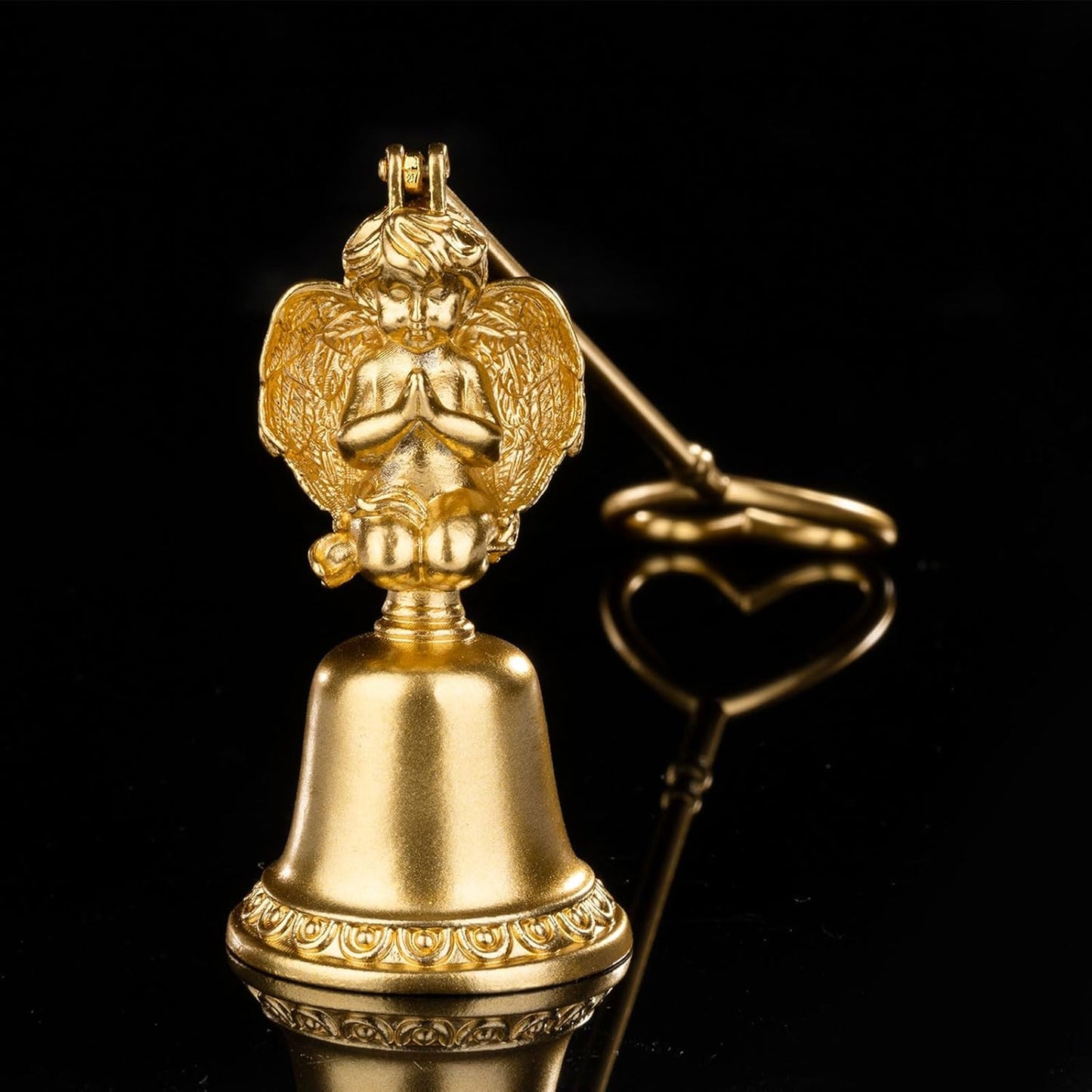 Golden Angel Candle Snuffer, Metal Candle Extinguisher with Praying Angel Design, Ideal for Home Daily Use & Gift (8cm x 19cm)