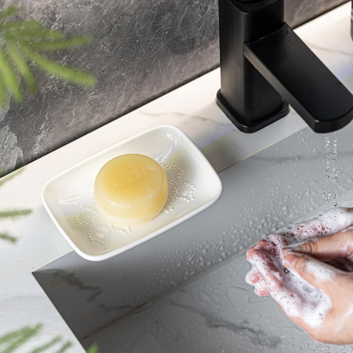 Gomakren Soap Dish for Shower, Ceramic Soap Dishes for Bar Soap Sponge, Shower Soap Holder Saver Tray for Bathroom Kitchen Sink, Easy to Clean, White