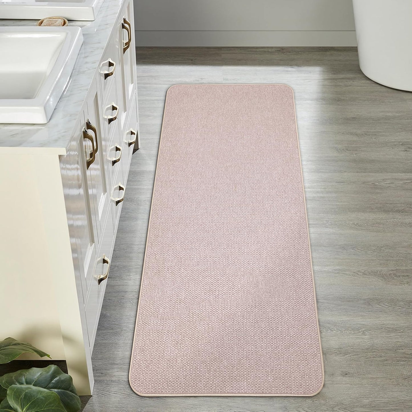 Bath Mat,Ultra Thin Bathroom Runner Rugs,Large Bath Mats for Bathroom,Quick Dry,Non-Slip,Machine Washable,Low Pile,Bath Rug,Shower Outside,Sink,Home Decor Accessories.Beige,1'9"x3'11"（21x47inch）