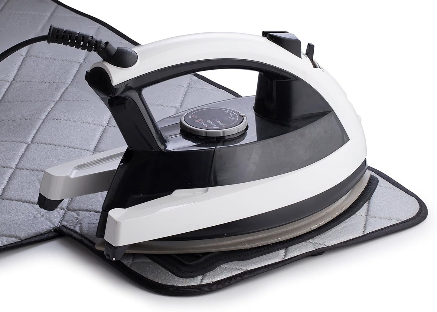 Handy Laundry Magnetic Ironing Mat, Change Any Flat Surface into an Ironing Board, Silicone Slip Resistant Iron Rest to Safely Place Your Hot Iron, Easy to Take Along When Traveling, (19 x 28 Inches)